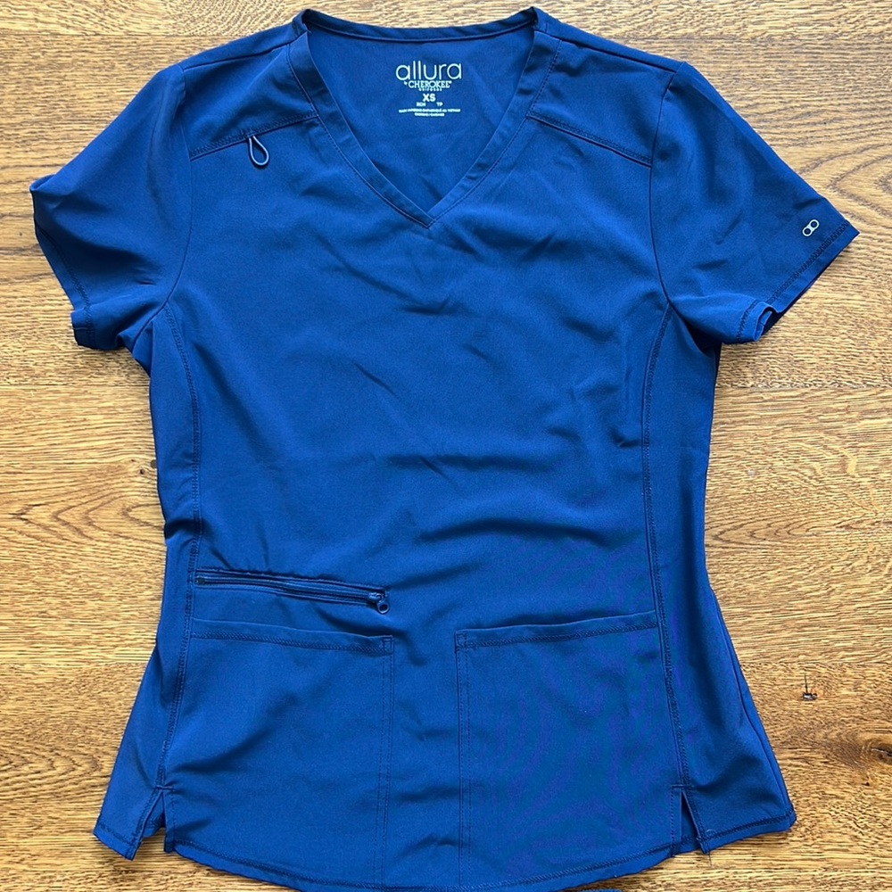 Scrubs - Shirt & Pants Included